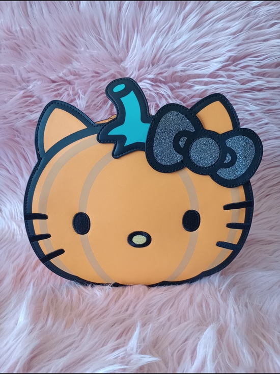 Loungefly Halloween Hello Kitty Pumpkin Crossbody Bag RARE!!! main image 9